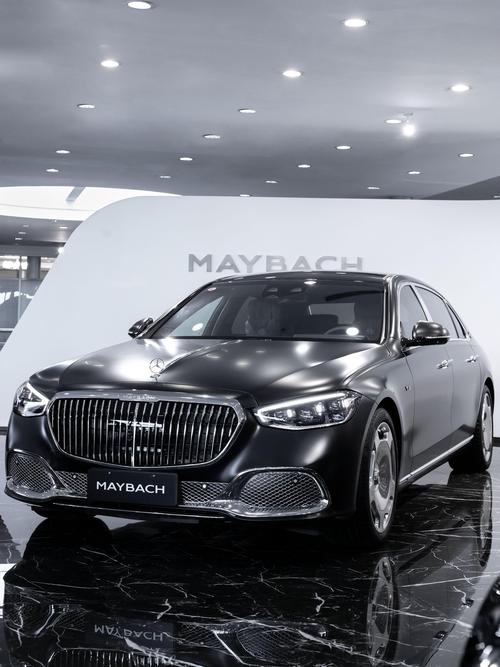 成都161岚图汽车的售后服务让用户无忧出行，迈巴赫未来的豪华车趋势